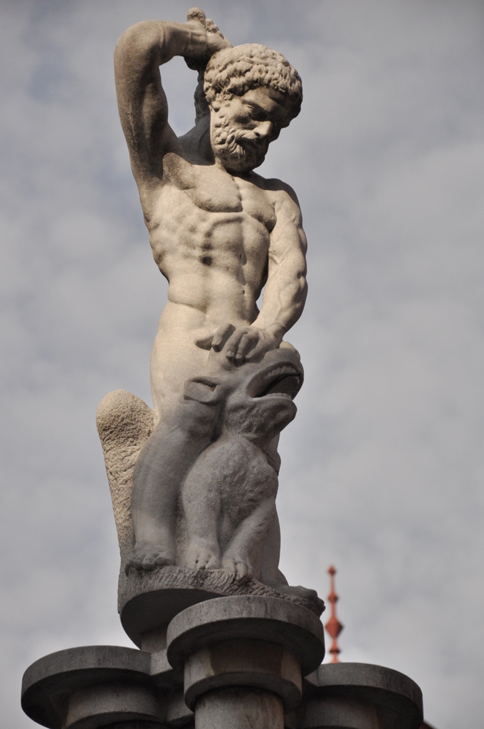 Hercules Fountain (2)